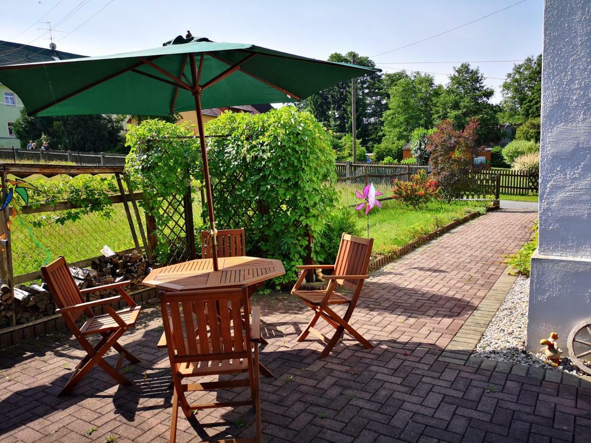 Ferienwohnung Am Wald Tharandt Esterno foto