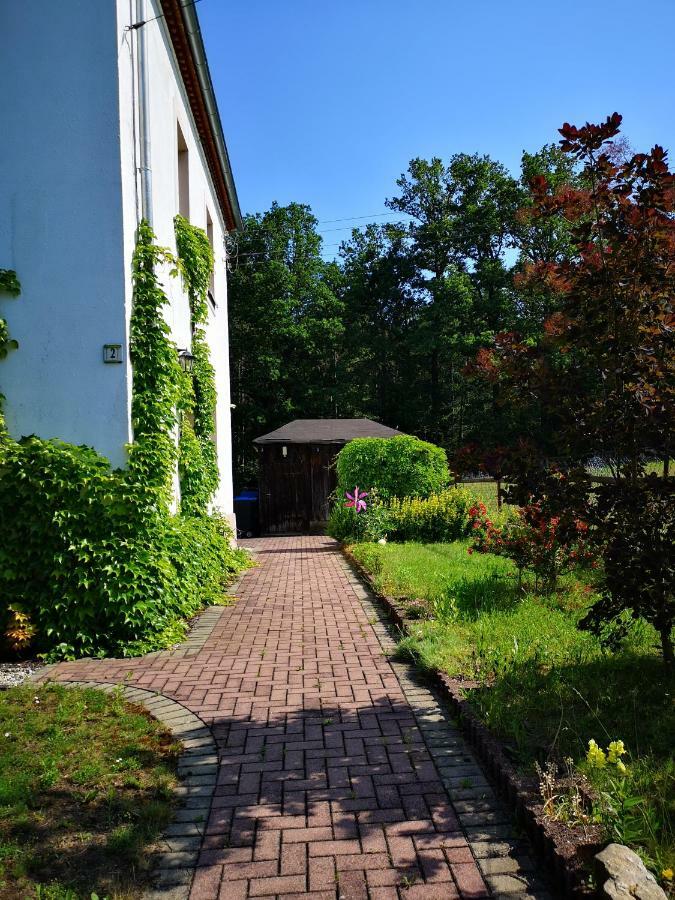 Ferienwohnung Am Wald Tharandt Esterno foto