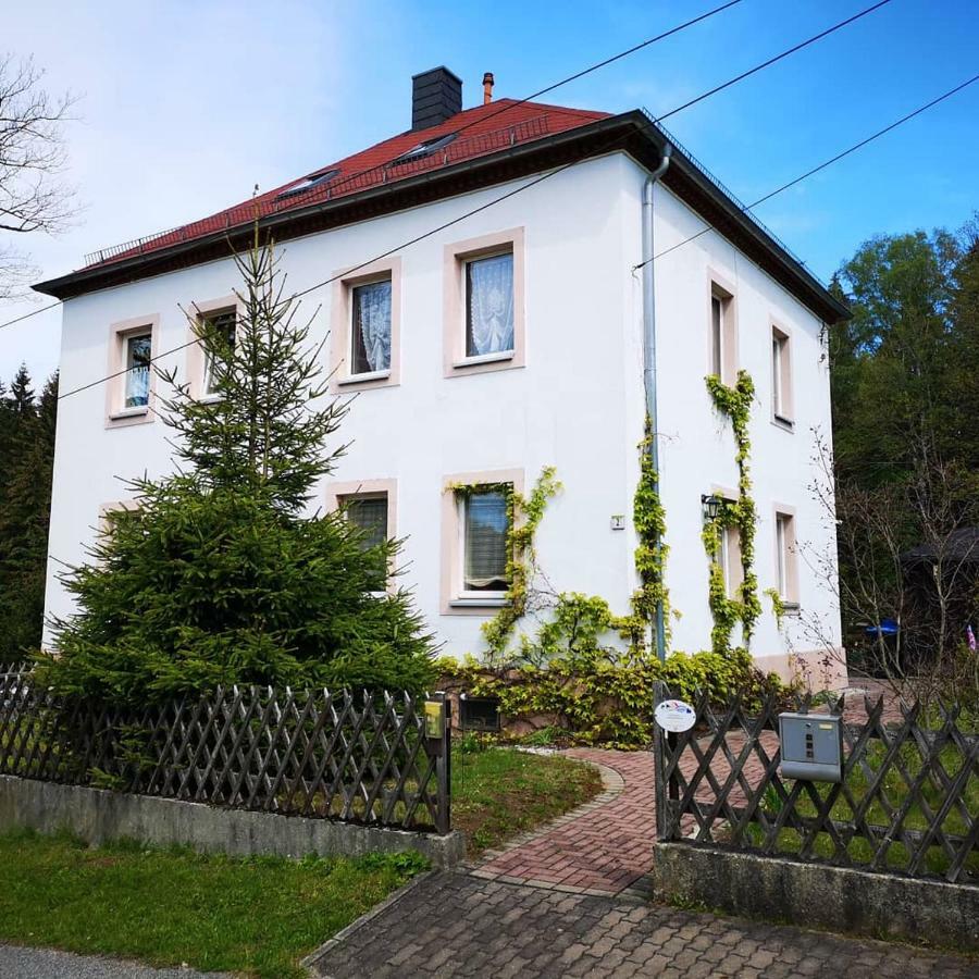Ferienwohnung Am Wald Tharandt Esterno foto