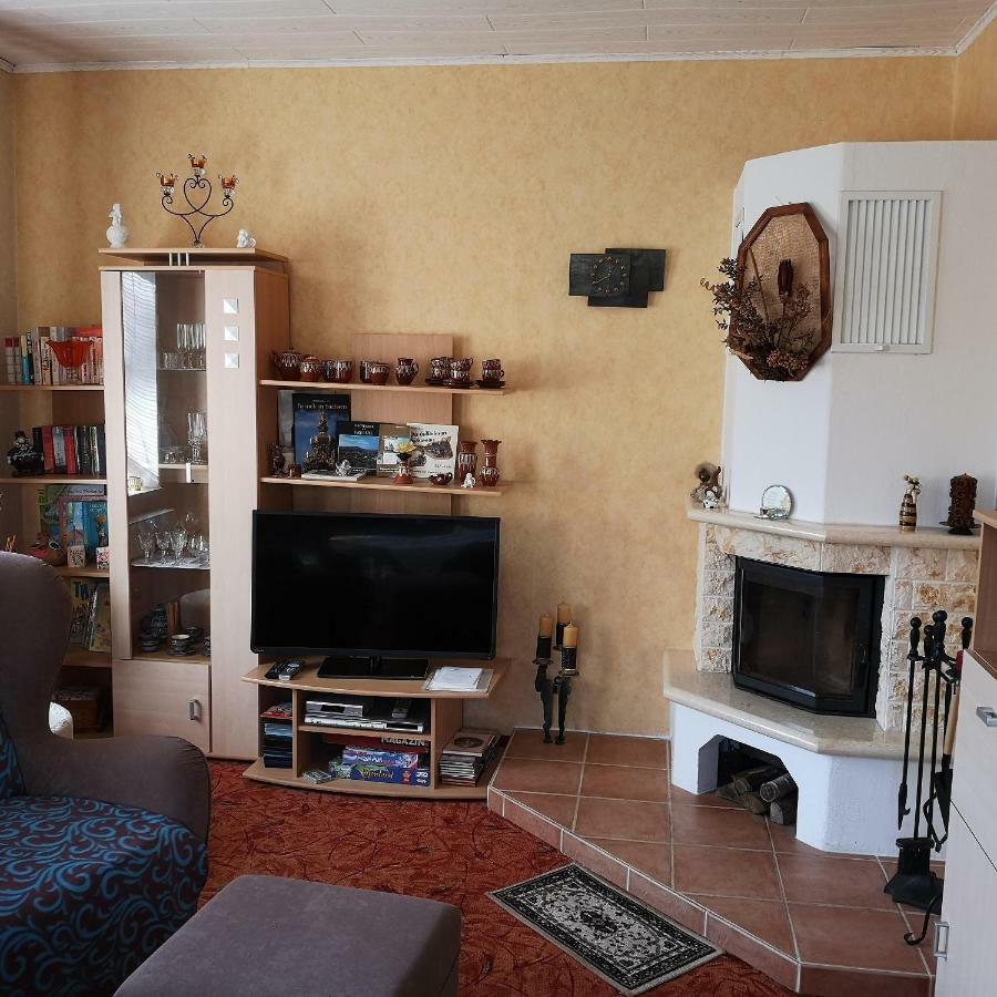 Ferienwohnung Am Wald Tharandt Esterno foto
